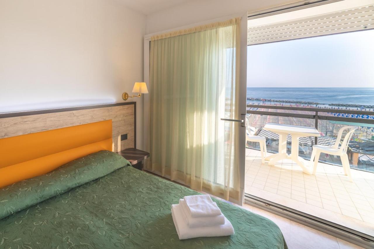 Hotel Royal Cattolica Dış mekan fotoğraf
