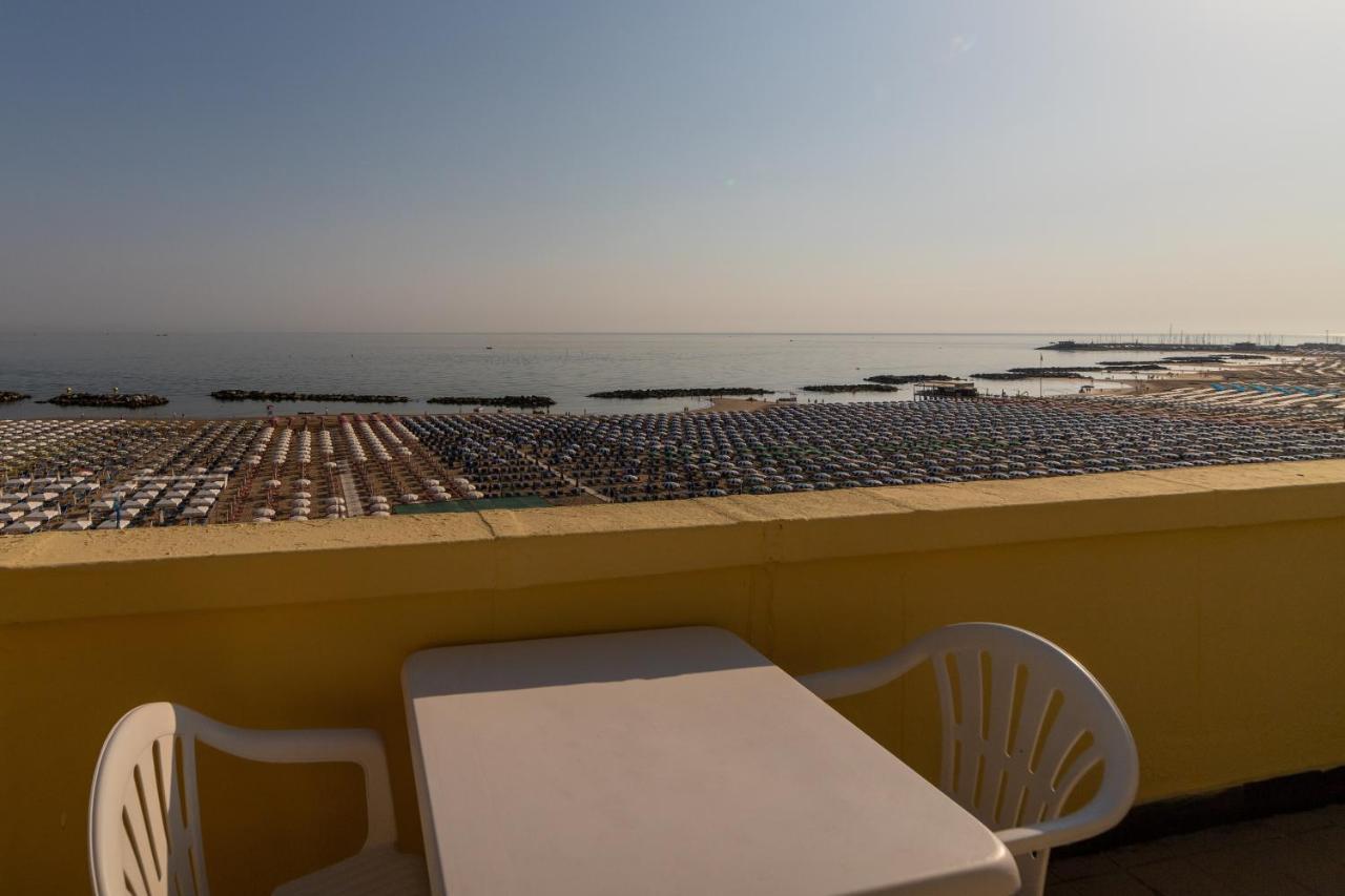 Hotel Royal Cattolica Dış mekan fotoğraf